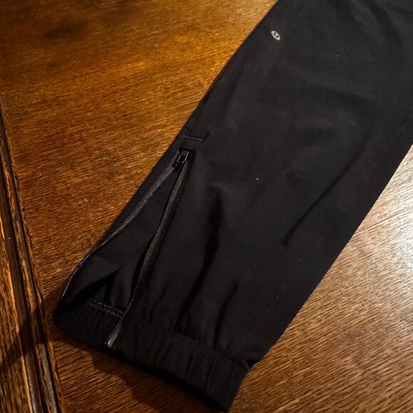 lululemon joggers - Picture 7 of 14